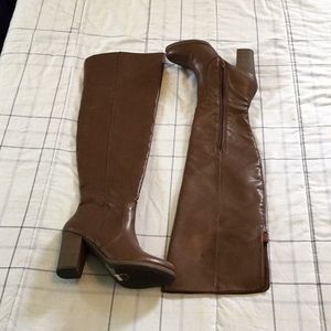 Over the knee Express brown boots